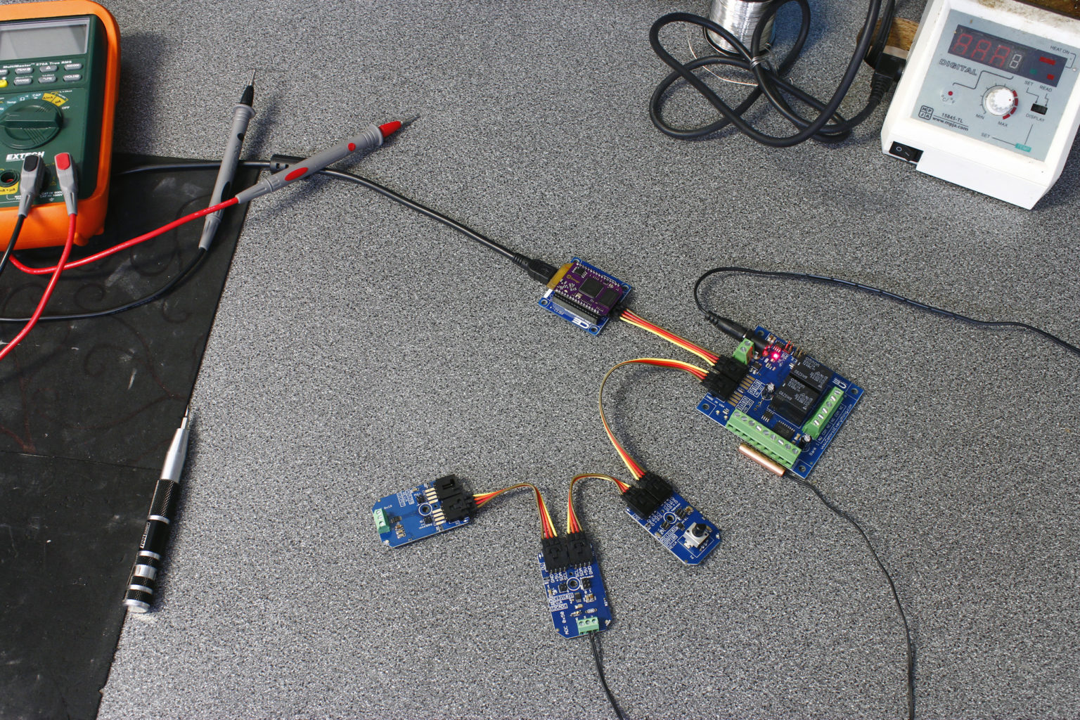 Onion Omega 2 and Onion Omega 1 Tinker Kit - NCD Store